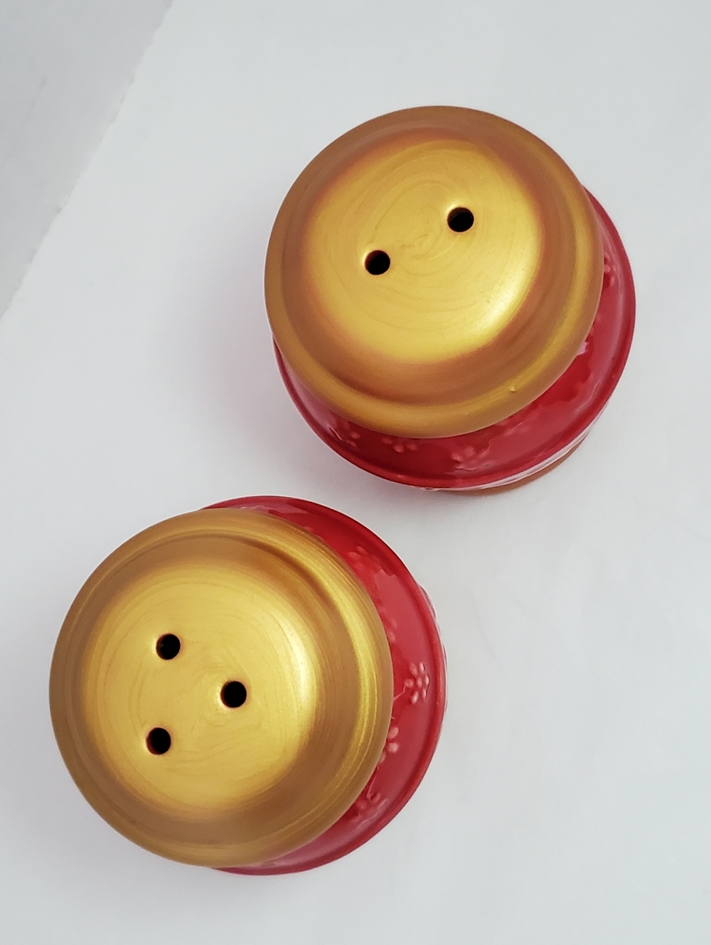 *Hard to find* Pioneer Woman Tinsel salt and pepper shakers Rare - Picture 3 of 5
